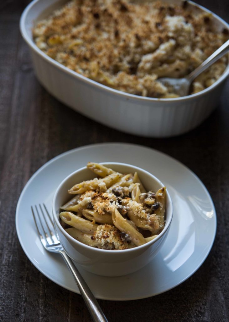 Making your own mac and cheese at home is simple and our four cheese penne pasta with figs gets baked for a few minutes resulting in a toasty golden crust.