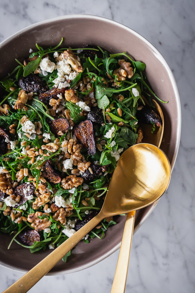 Le Petit Eats Farro Salad with Figs and Maple Tahini Dressing is one of our favorite meal prep ideas for easy lunches all week.