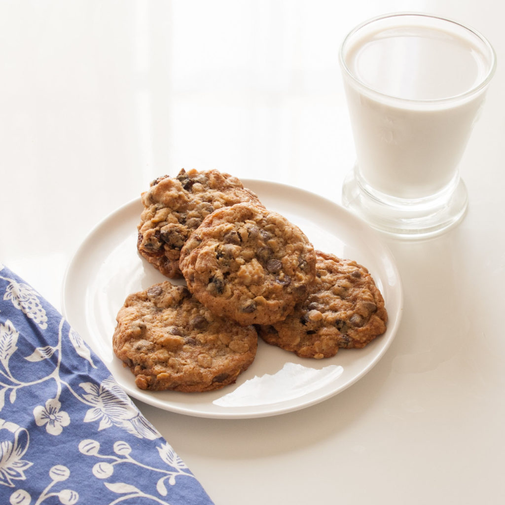Cooking with figs from Chef Joanne Weir combines two classic cookies into one: chocolate chip cookies and dried fig oatmeal cookies. 