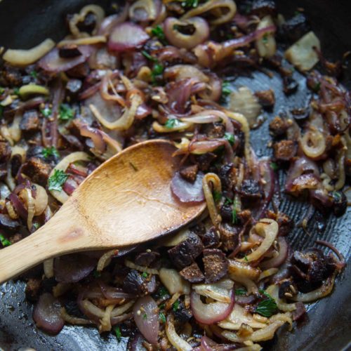 caramelized fennel red onion and figs
