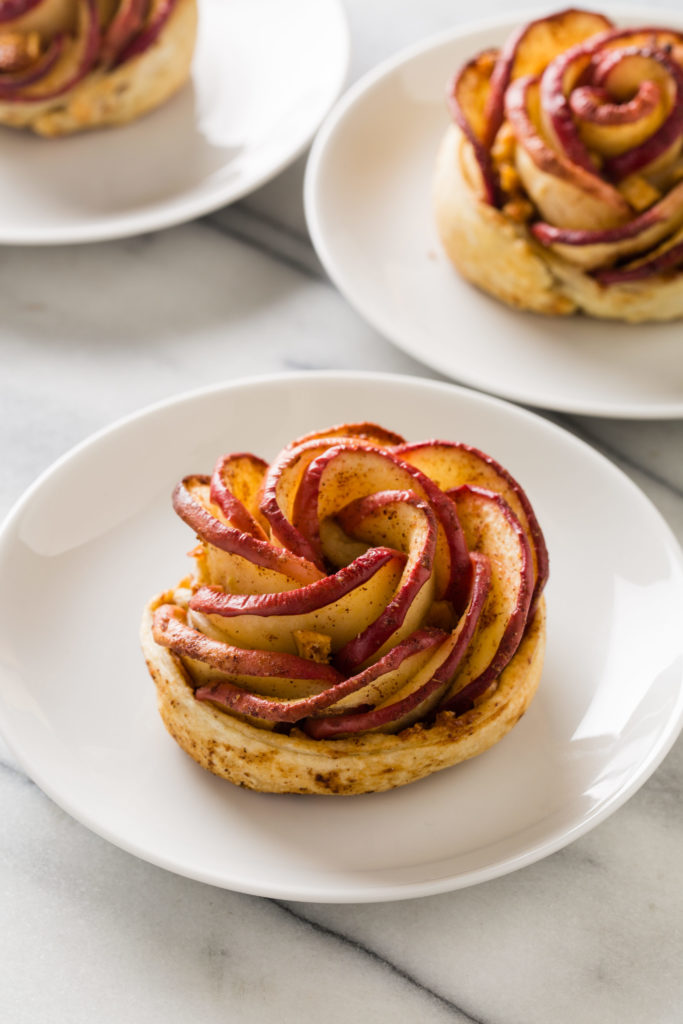Baking with less sugar, dried figs from California add natural sweetness to this cinnamon danish recipe. Dig into a cinnamon danish with coffee for brunch.