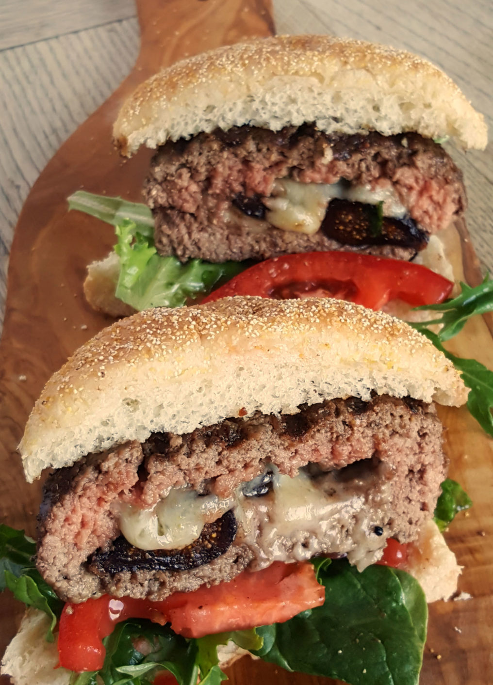 spiced fig juicy lucy burger