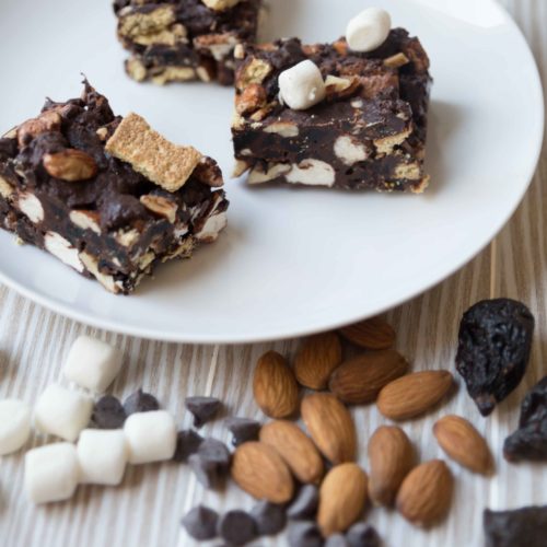 The rocky road chocolate bar recipe makes a great summer campfire snack. No need for hangers or bonfire. Each rocky road chocolate bar is chock full of s'more ingredients and chewy figs.