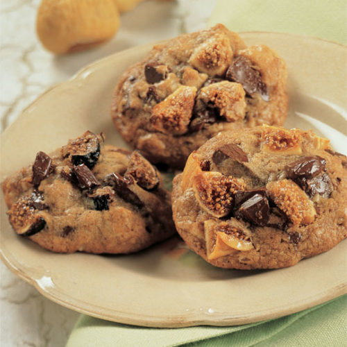 chunky chocolate fig cookies