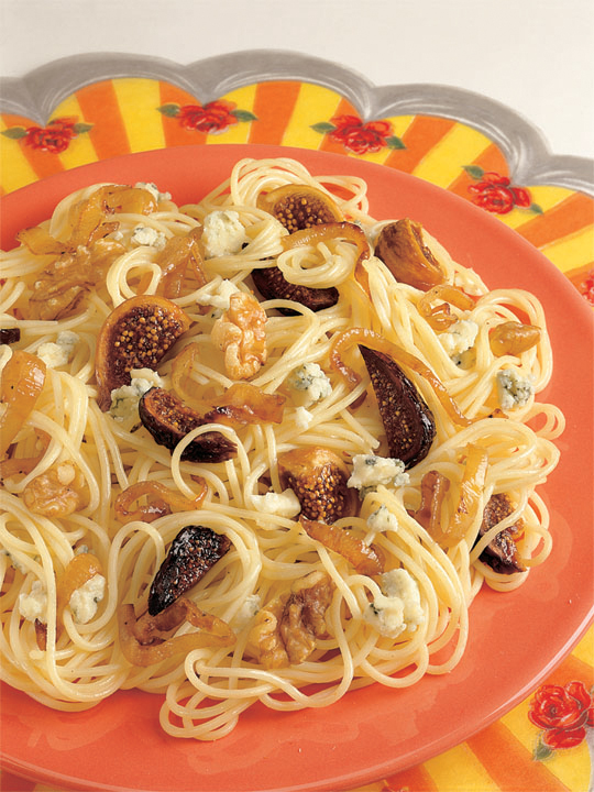 Pasta is easy as a vegetarian main dish. Use linguine noodles or decide how to cook vermicelli, the walnuts, dried figs, and gorgonzola bring bold flavors.