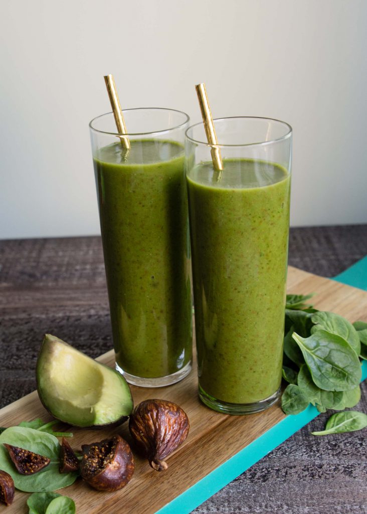green smoothie with avocado and dried figs