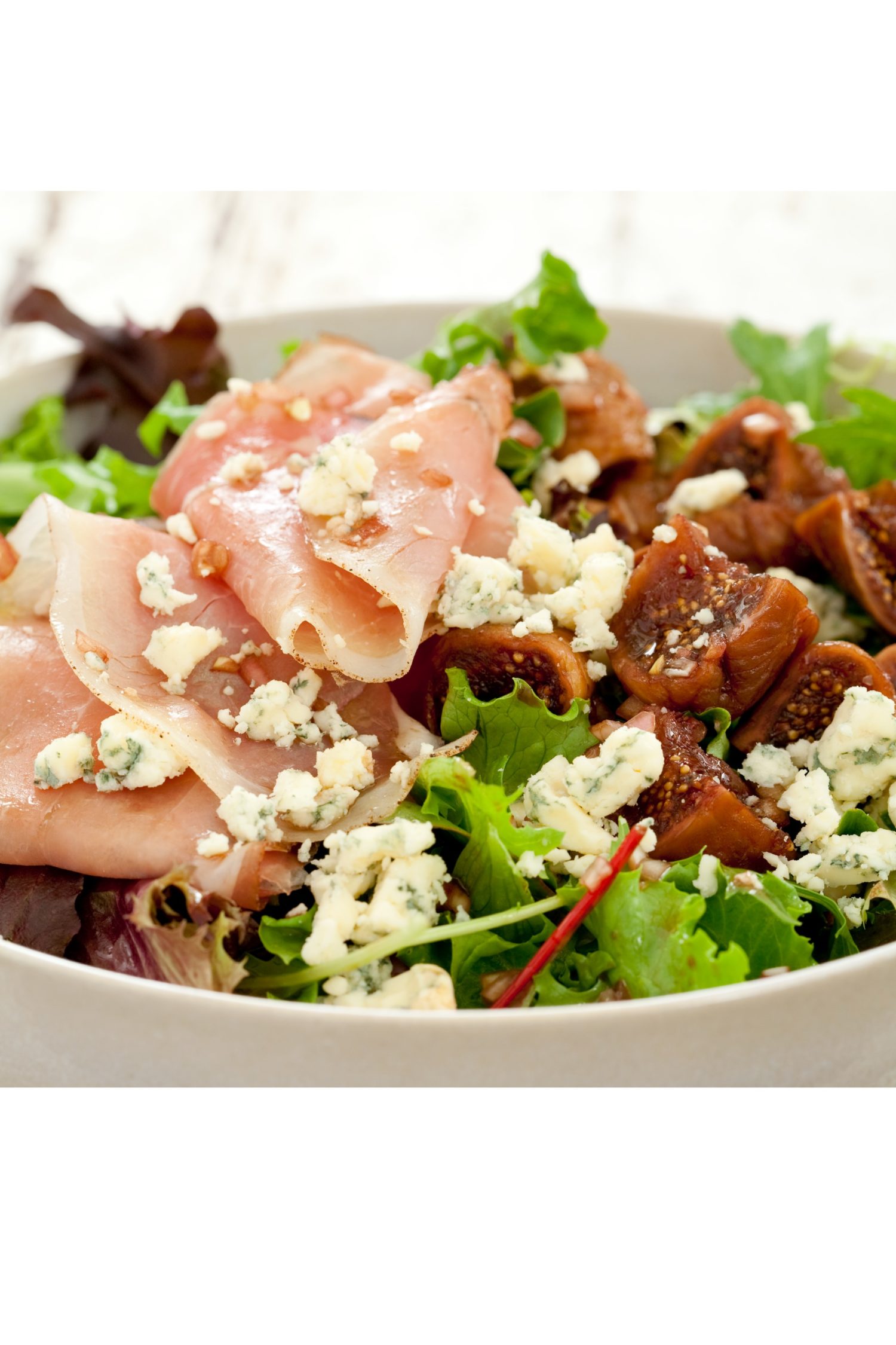 Mesclun Salad with Blue Cheese Dried Figs and Prosciutto