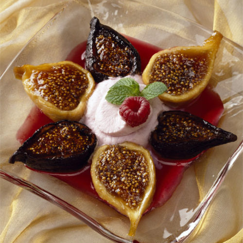 roasted figs and raspberry cream