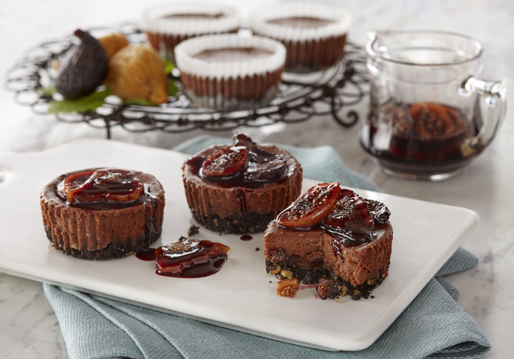 chocolate cheesecakes with fig port