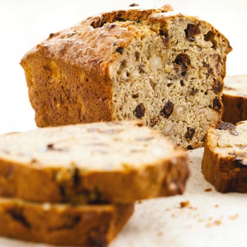 Have you tried banana bread with figs? The addition of sweet morsels of figs and crunchy macadamias will make our California Fig Banana Bread a new favorite.