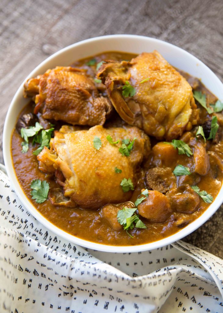 Chicken thigh curry gets better as it cooks. Using just a few ingredients, classic chicken curry with coconut milk and potatoes with figs is a cozy dinner.