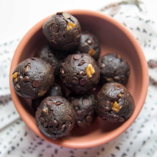 Fudgy Chocolate Dried Fig Bliss Balls