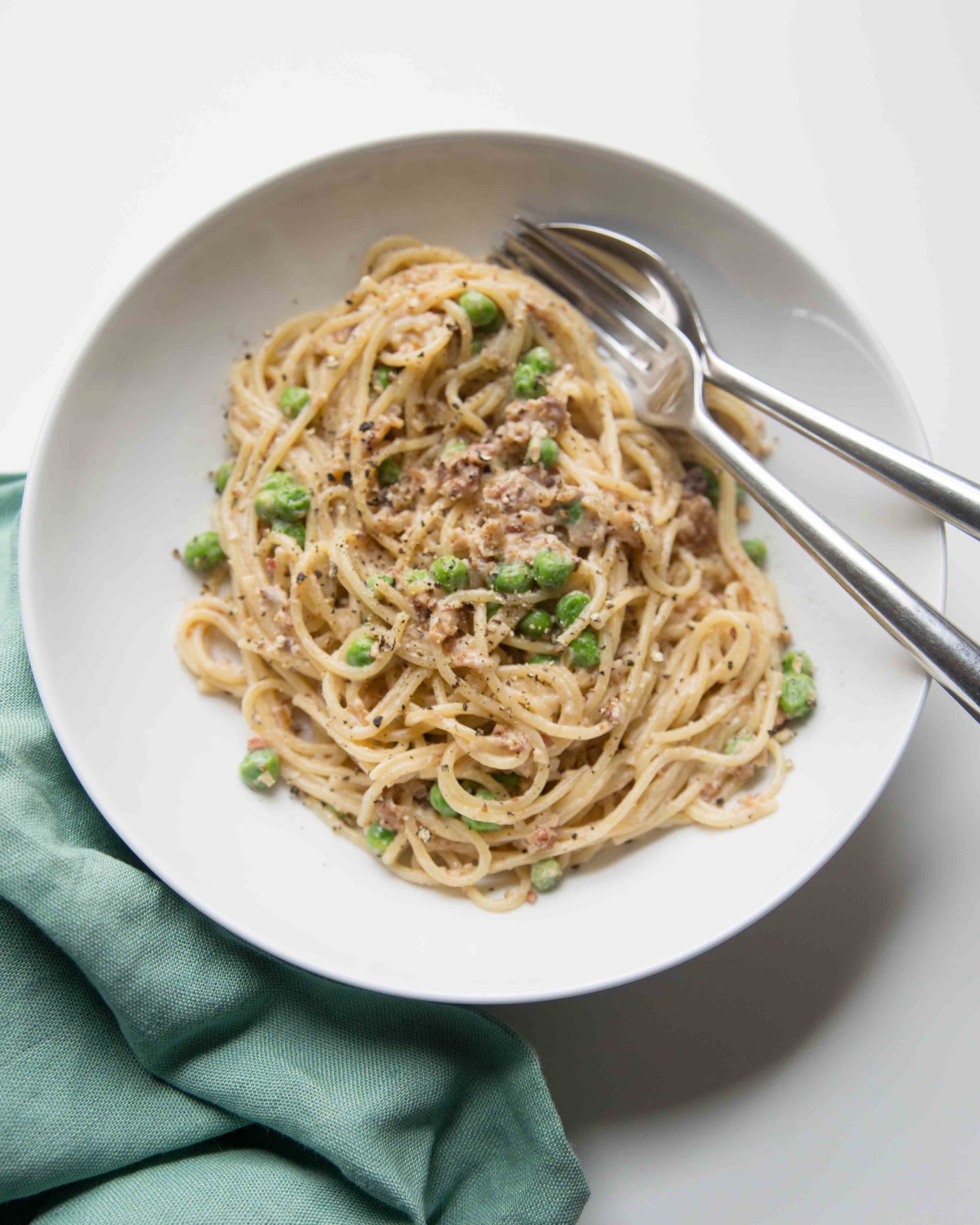 Creamy Spaghetti With Figs Peas And Bacon Valley Fig Growers