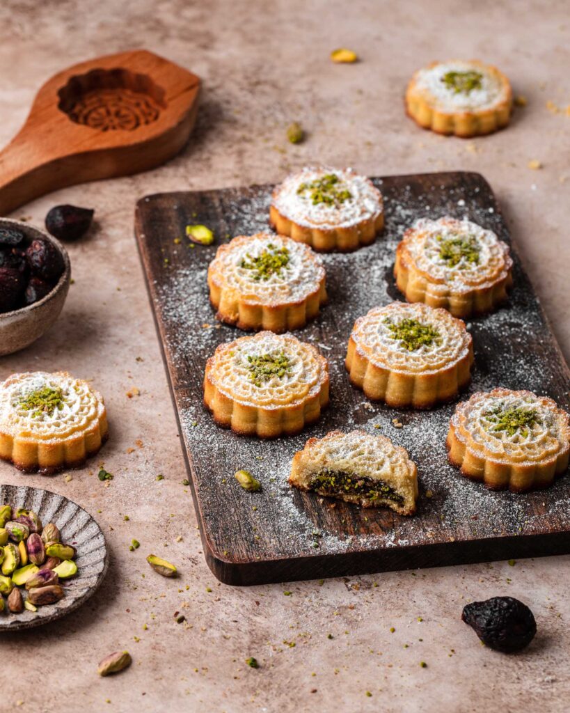 Maamoul is a pressed cookies recipe with dates eaten during Eid. Try our fig filled cookie recipe and learn how to bake fig maamoul.