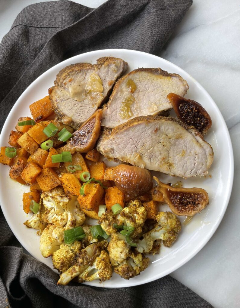 Easy Roast Pork Tenderloin with Curry & Figs is perfect with vegetables and freshly steamed rice. This is a different way to enjoy pork curry.